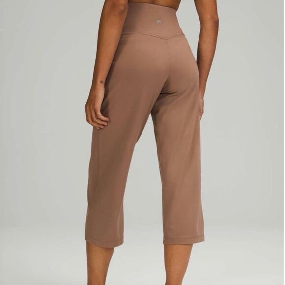 lululemon athletica Pants - lululemon athletica Wide Leg Cropped Pants in Tan Size 6